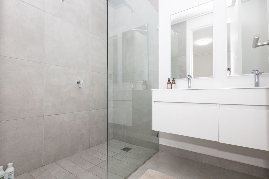 To Let 3 Bedroom Property for Rent in Le Coste Estate Western Cape